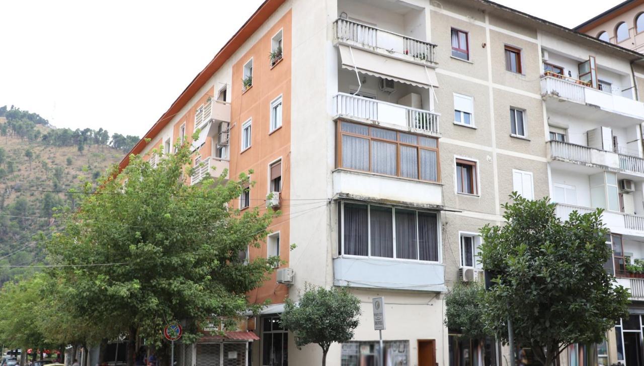 Olimpia Inn Berat Exteriör bild