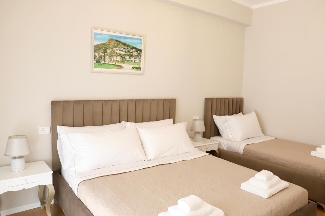 Olimpia Inn Berat Exteriör bild